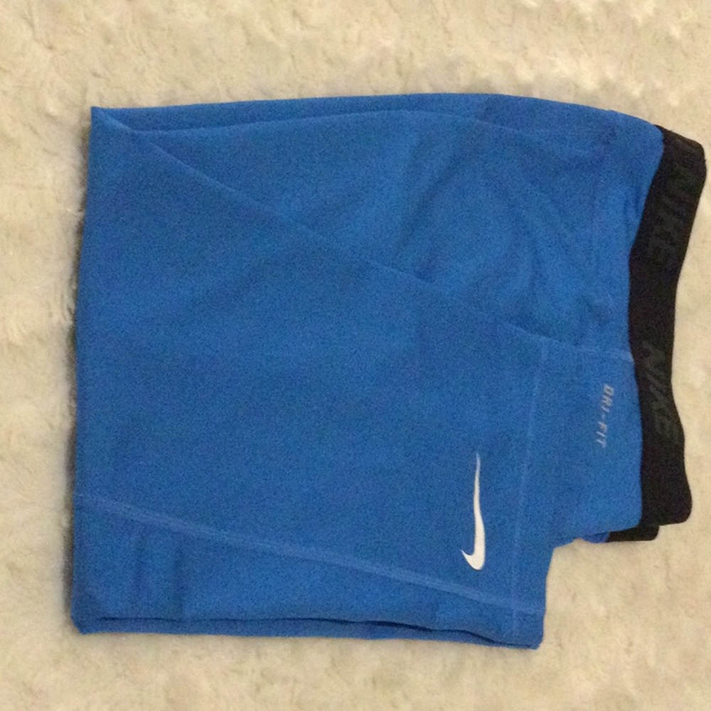 Nike Capris leggings. Size small.